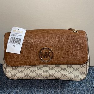 Michael kors brand new with tags!!!
